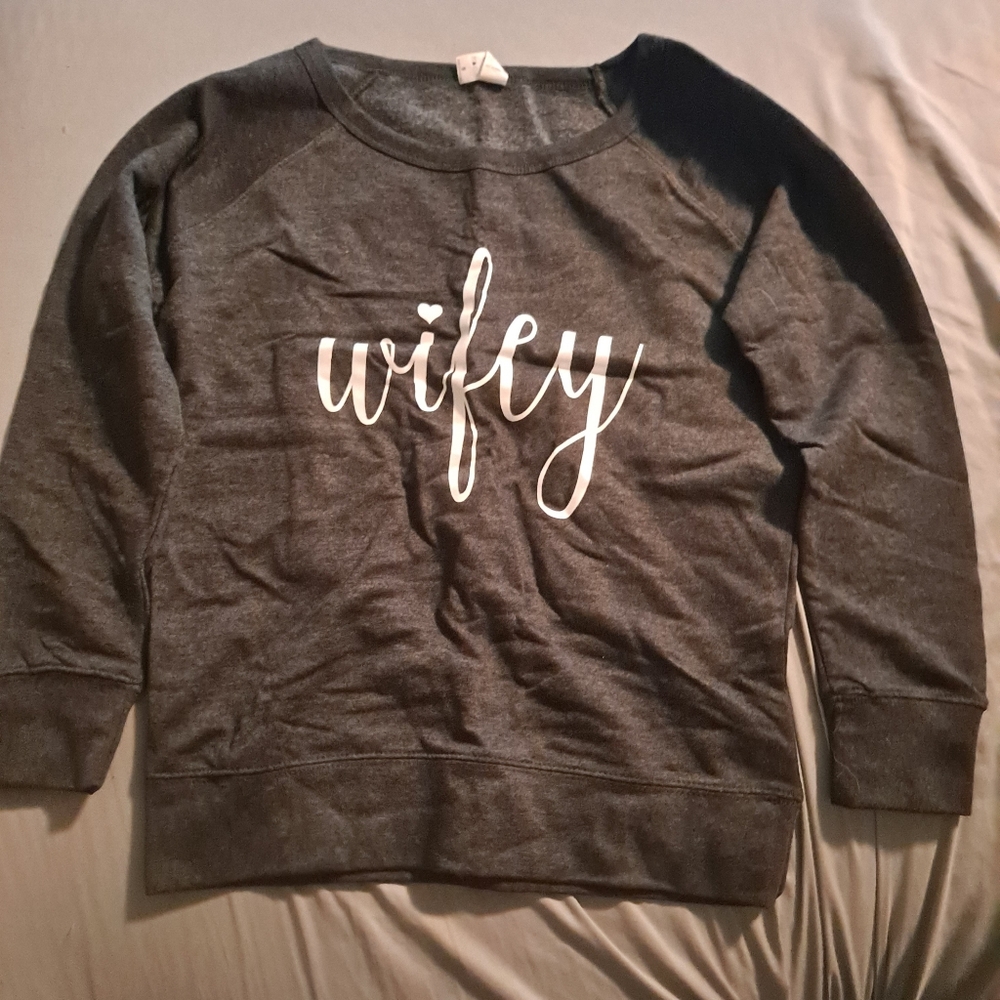 "wifey" dark gray sweatshirt